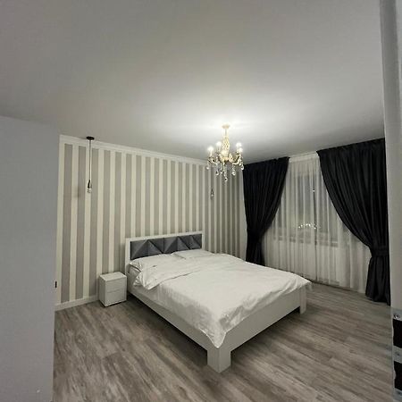 Ely Apartaments Borşa Eksteriør billede